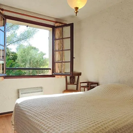 Family House 4 Bedrooms - With Garden *